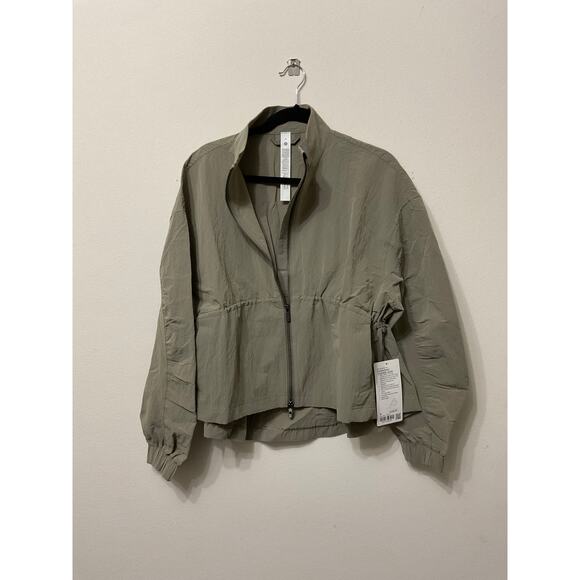 Lululemon Jackets & Blazers - NWT Lululemon Crinkle Nylon Cinchable Jacket Sz M Warm Ash Grey MSRP $148